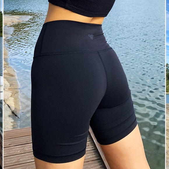 ARITZIA ATMOSPHERE HI-RISE SHORTS - Picture 2 of 3